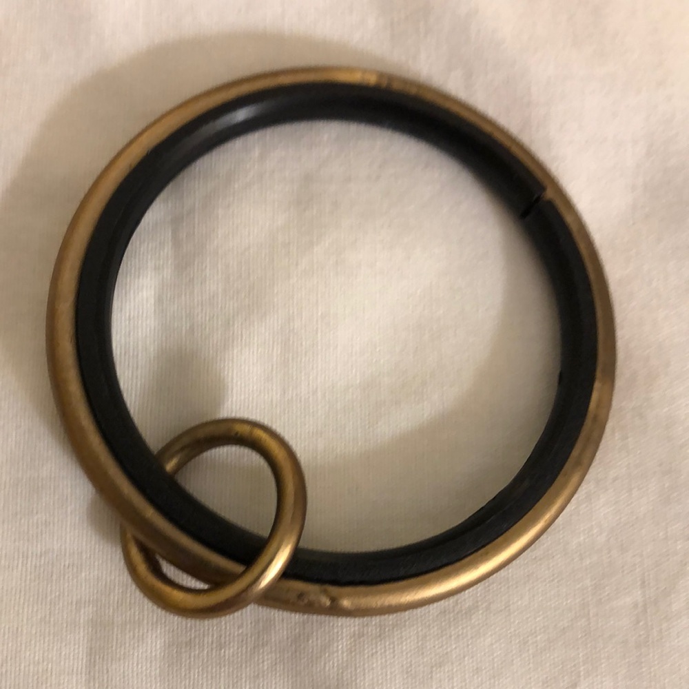 Country Curtains Becket Antique Brass Curtain Rings (Set of 7)